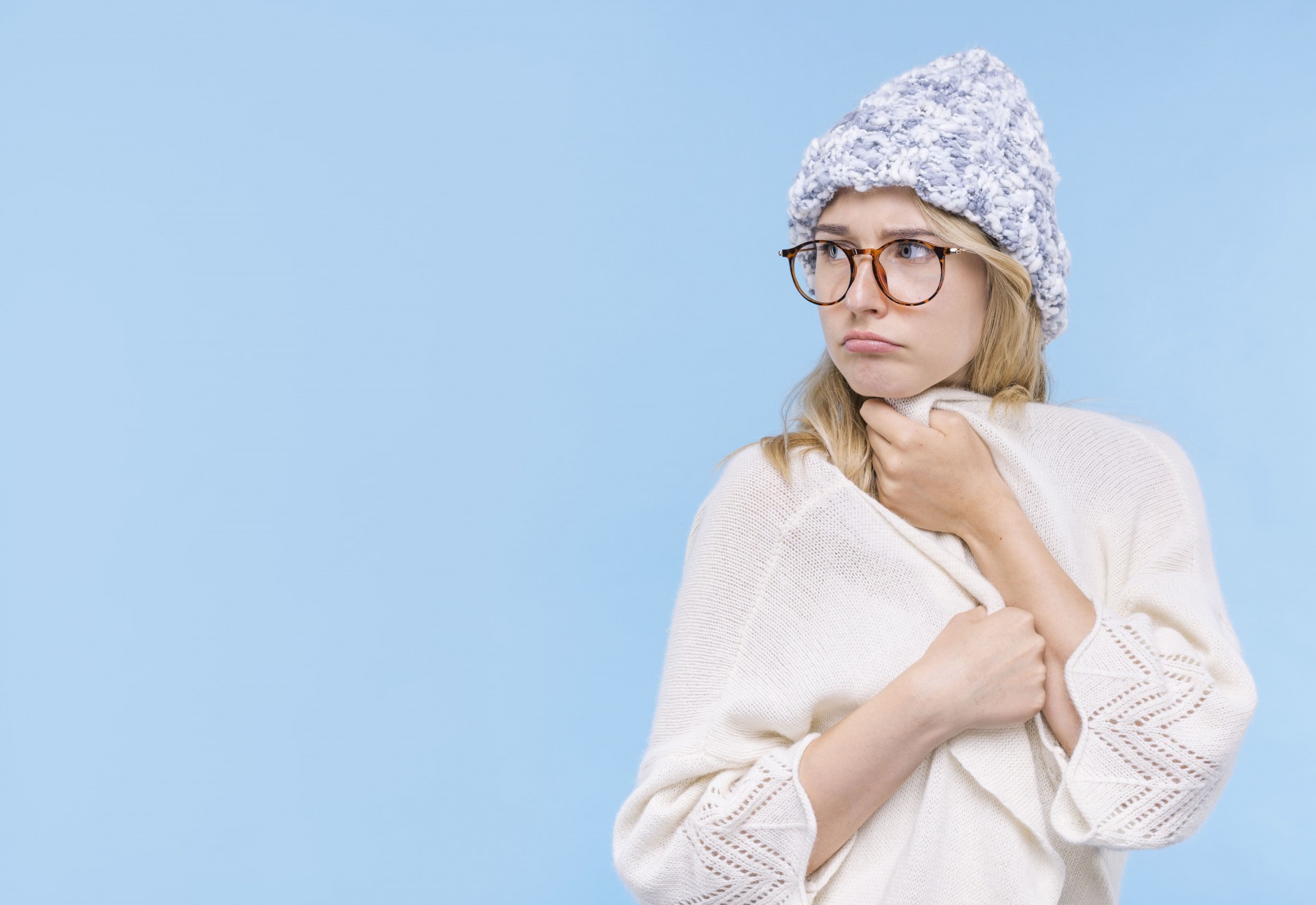 Правила ношения контактных линз зимой